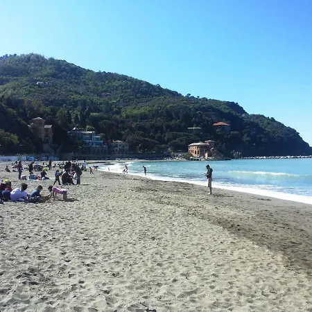 Апартаменты Amber *